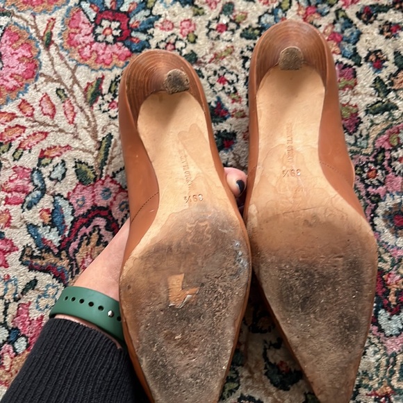 MANOLO BLAHNIK Pumps - Picture 5 of 7